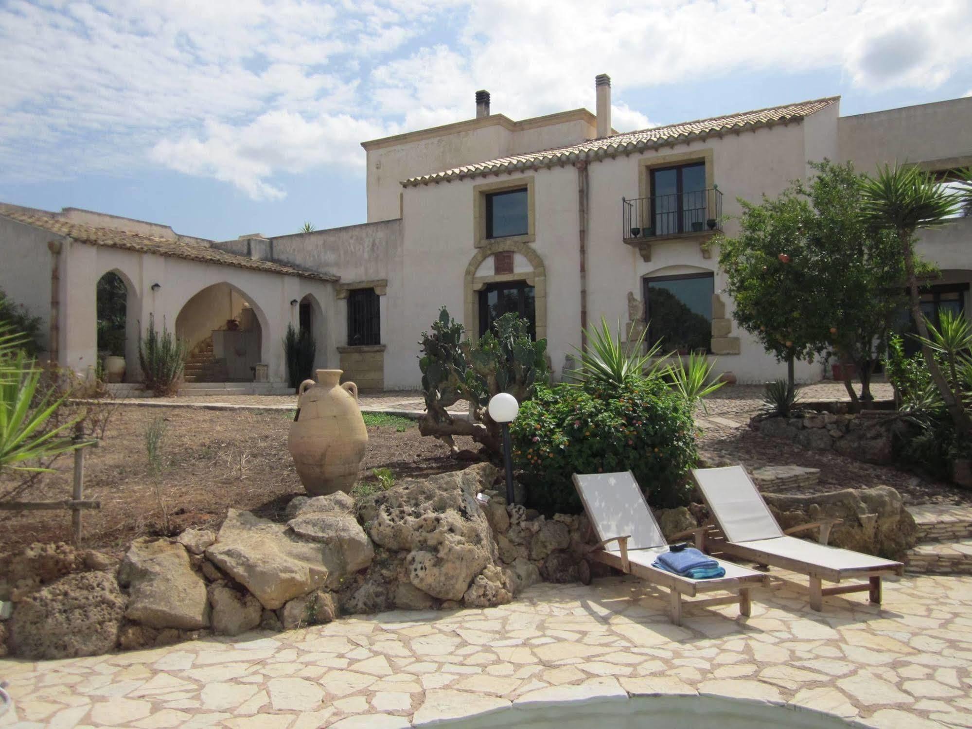 Bed and Breakfast Casale Alma Marsala Exterior foto