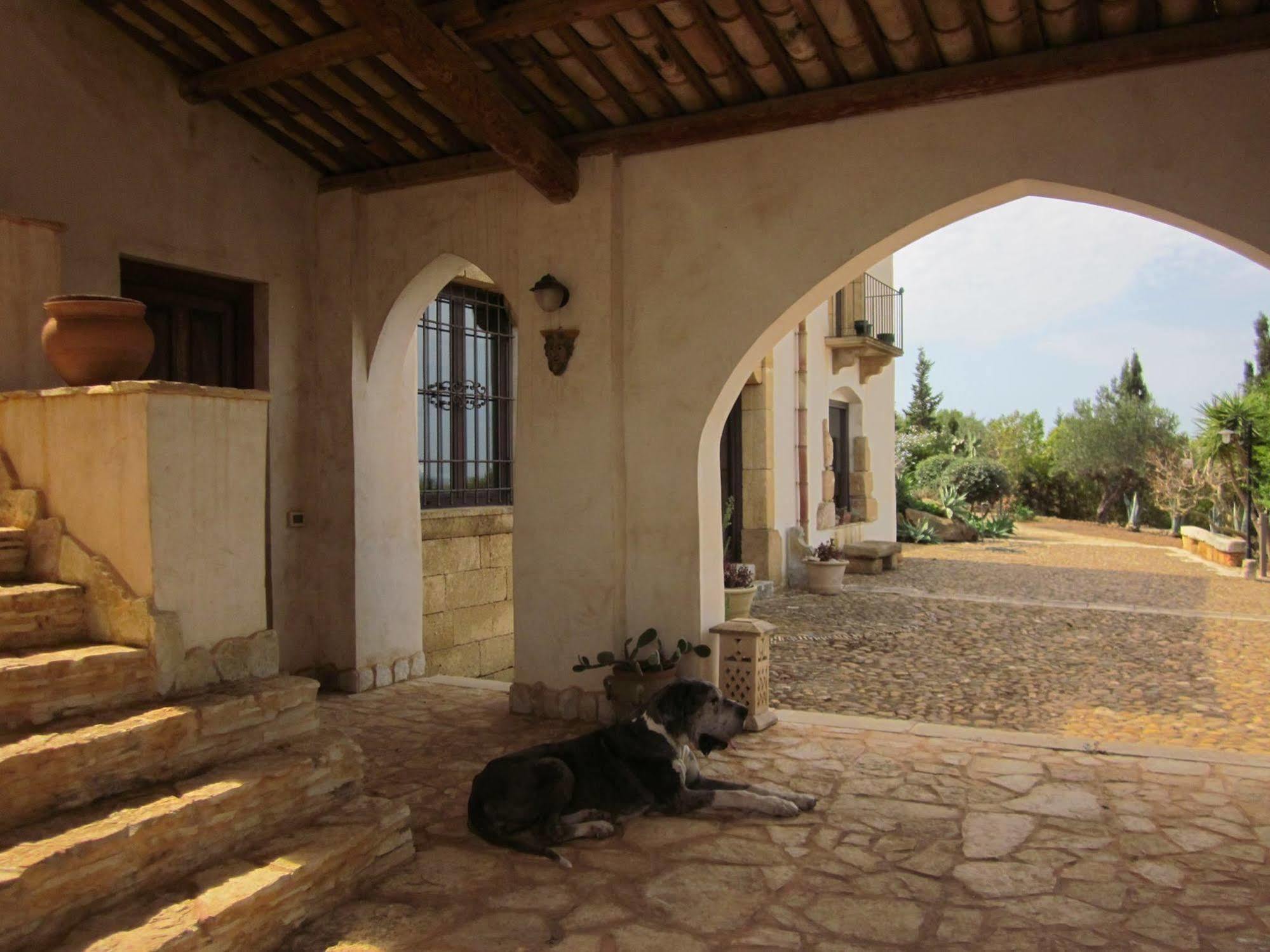 Bed and Breakfast Casale Alma Marsala Exterior foto