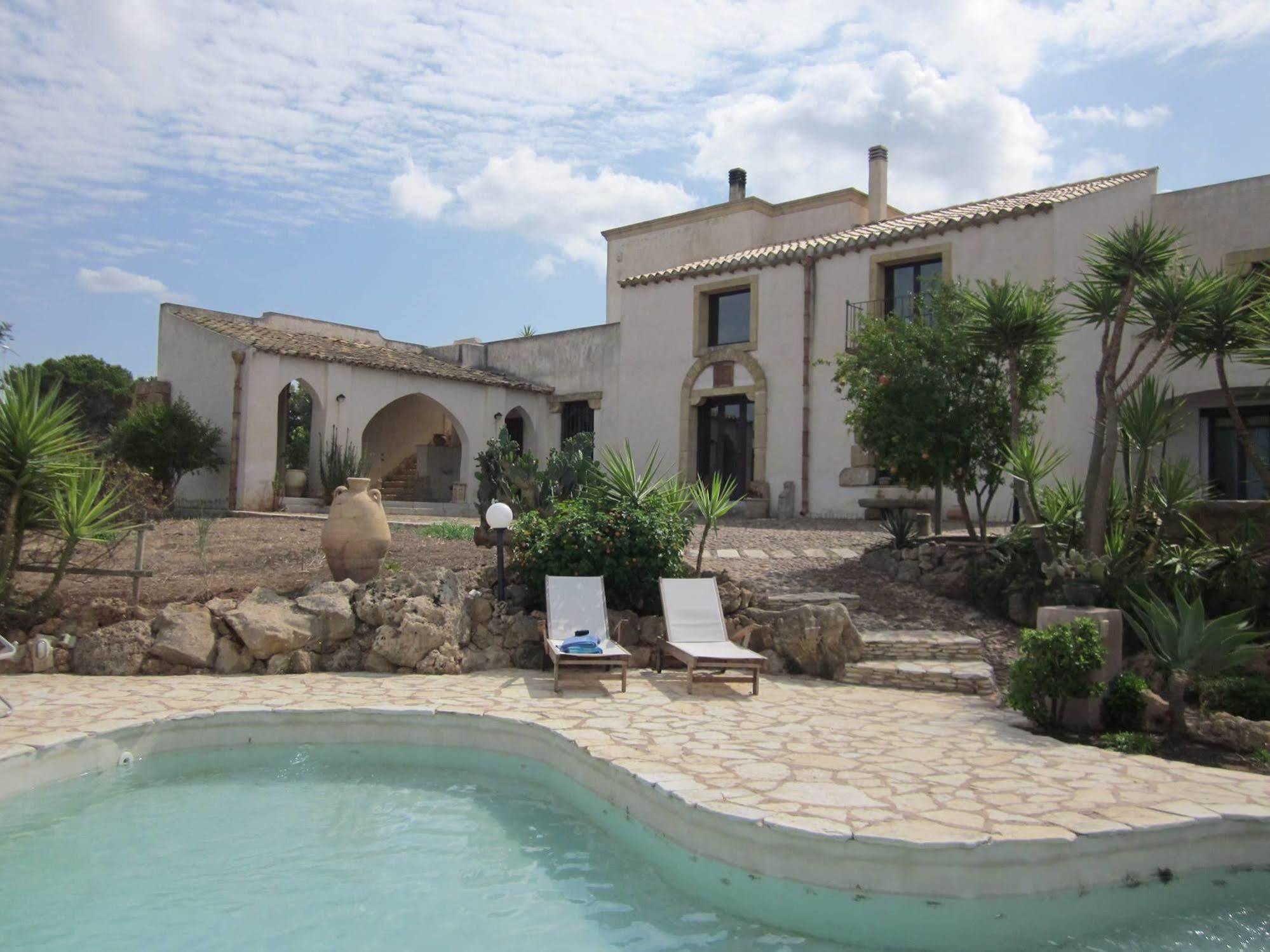 Bed and Breakfast Casale Alma Marsala Exterior foto